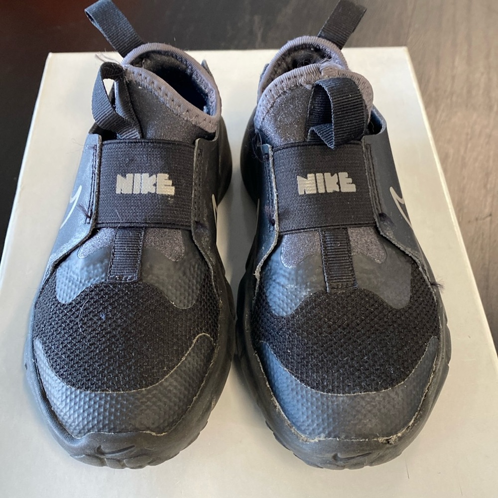 Nike Flex Runner 2 Sneakers